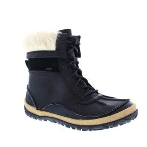 Brand New Without Box Tremblant Mid Polar Winter Boots.